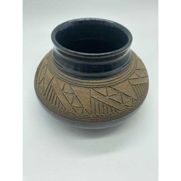 Vintage Mary‎ Tuttle  Southwestern Pottery Etched Design Stoneware signed - Picture 5 of 11